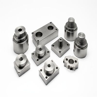 Guter Preis Korrosionsbeständige, hochpräzise, kundenspezifische CNC-bearbeitete Metallteile und CNC-Komponenten aus Edelstahl Online