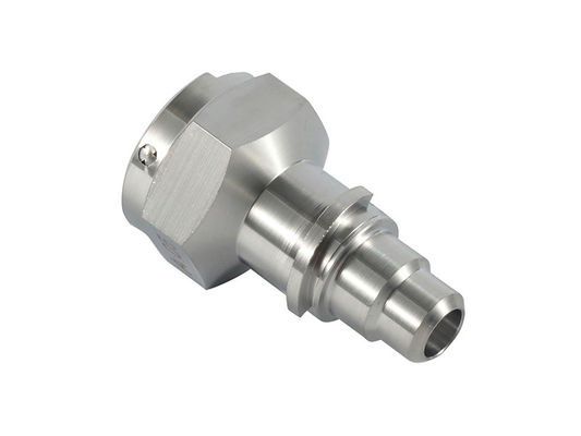 Guter Preis CNC-Bearbeitung von Metallteilen aus Stahl, mit einer Wärmebehandlung zur Verbesserung der Haltbarkeit Online